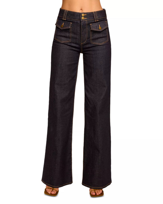 Retro high-waisted jeans